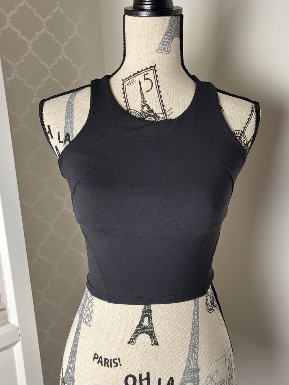 Black Lululemon tank top